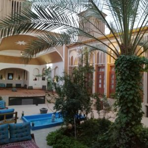 اقامتگاه بوم‌گردی طارونه یزد نمای بیرونی