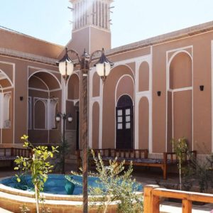 اقامتگاه بوم‌گردی کهن پایاب یزد فضای داخلی اقامتگاه