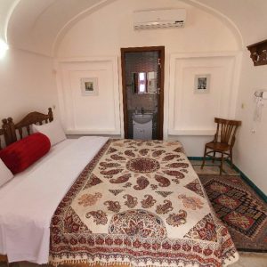 اقامتگاه سنتی اطلسی کاشان اتاق دوتخته دابل 1