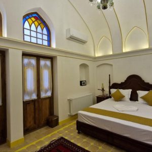 اقامتگاه سنتی ایوان کاشان بند اسلیمی