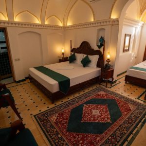 اقامتگاه سنتی ایوان کاشان افشان رویال VIP