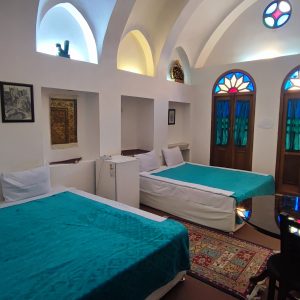 اقامتگاه سنتی ثنا کاشان فضای داخلی اتاق‌ها
