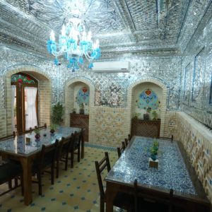 اقامتگاه سنتی جیران کرمانشاه رستوران