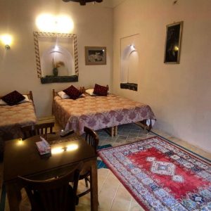 اقامتگاه سنتی خادمی کاشان اتاق سه تخته 4