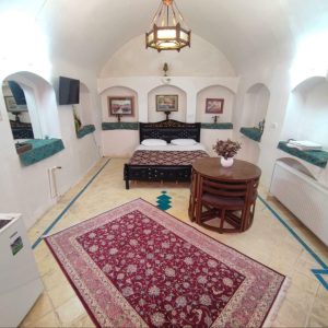 اقامتگاه سنتی خادمی کاشان اتاق دو تخته دابل 1