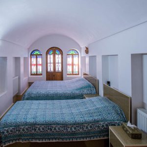 اقامتگاه سنتی خانه پارسی کاشان اتاق سه تخته