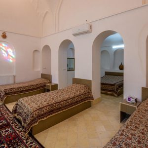 اقامتگاه سنتی خانه پارسی کاشان اتاق پنج تخته شاه نشین 2