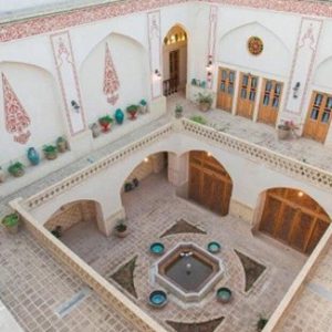 اقامتگاه سنتی سر پله کاشان فضای داخلی اقامتگاه 1