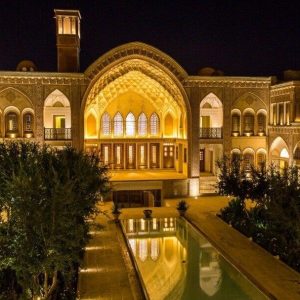 اقامتگاه سنتی سرای عامری ها کاشان فضای  داخلی اقامتگاه 1