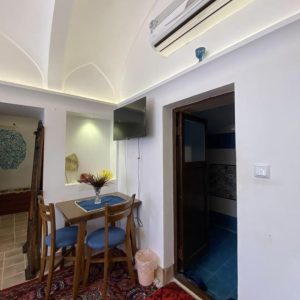 اقامتگاه سنتی سهراب کاشان اتاق نیما و اخوان