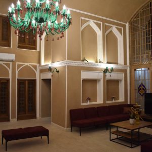 اقامتگاه سنتی شهر جهان یزد لابی 1