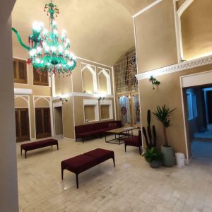 اقامتگاه سنتی شهر جهان یزد لابی 3