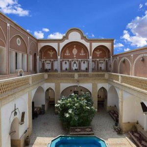 اقامتگاه سنتی صادقی کاشان فضای داخلی اقامتگاه 1