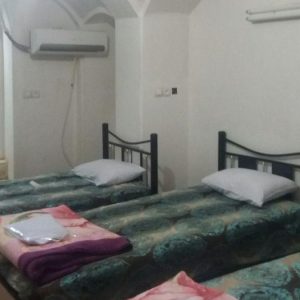 اقامتگاه سنتی صادقی کاشان اتاق سه تخته 1