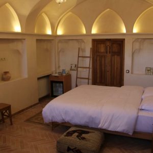 اقامتگاه سنتی عمارت بالابان کاشان اتاق سهره