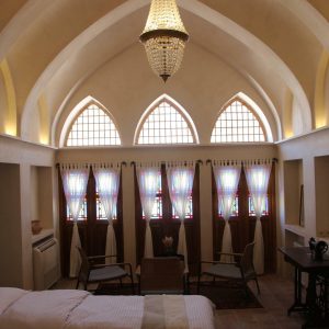 اقامتگاه سنتی عمارت بالابان کاشان اتاق طرلان