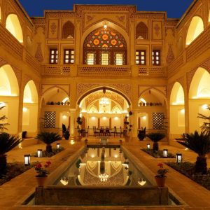 اقامتگاه سنتی عمارت ماندگار کاشان رستوران