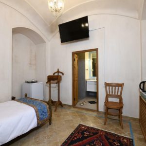 اقامتگاه سنتی عمارت محمودیه کاشان یک تخته افرا 2