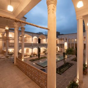 اقامتگاه سنتی عمارت محمودیه کاشان محوطه داخلی 7