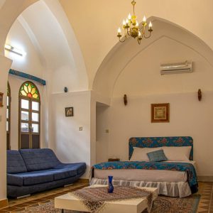 اقامتگاه سنتی نگین کاشان دابل برلیان حیاط پنجم