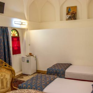 اقامتگاه سنتی نگین کاشان دو تخته تویین الماس حیاط چهارم