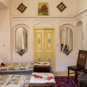 اقامتگاه سنتی نگین کاشان تویین زمرد حیاط دوم