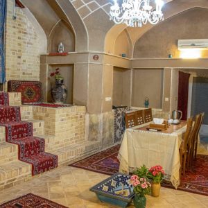 اقامتگاه سنتی نگین کاشان چهارتخته سردابه حیاط سوم
