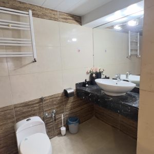 خانه مسافر دلمون رامسر سوئیت دو خوابه مستر 200 متری