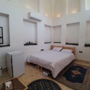 خانه مسافر شاه نشین کاشان اتاق سه تخته 202