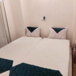 خانه مسافر چهارباغ کاشان واحد 101