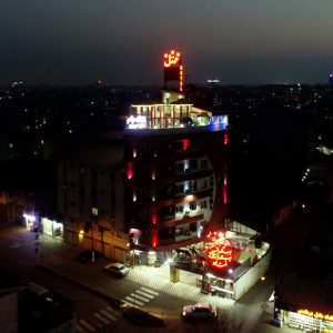 هتل آپارتمان صبوری رشت نمای بیرونی 1