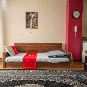 هتل آپارتمان کارن رامسر سوئیت یک خوابه چهار تخته پشت به دریا