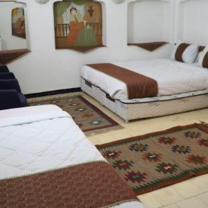 هتل سنتی یزد اتاق سه تخته 4