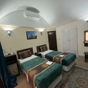 هتل فیروزه یزد اتاق دو تخته تویین 3