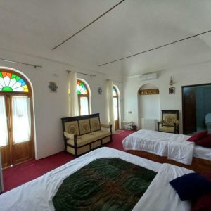 اقامتگاه سنتی کلیاس کرمان فضای داخلی اتاق‌ها 1